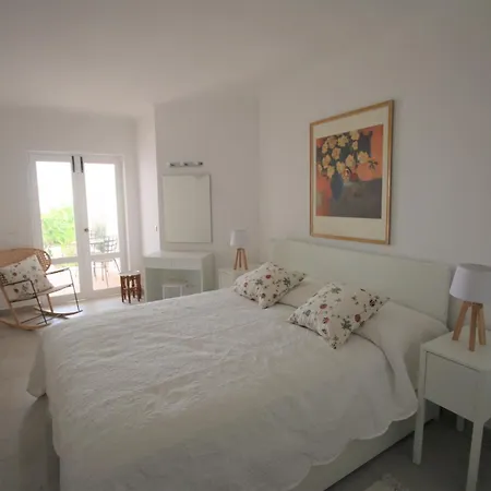 Townhouse Near The Sea With Plenty Of Sunlight * Luz
